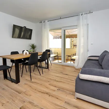 Apartment Luxury Gino *