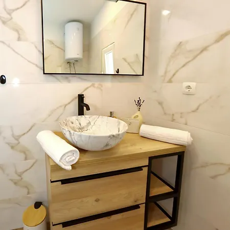 Apartment Luxury Gino *