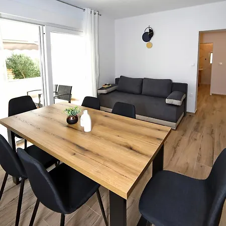 Luxury Gino Apartamento